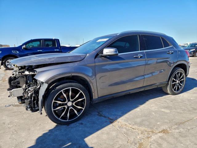  Salvage Mercedes-Benz GLA