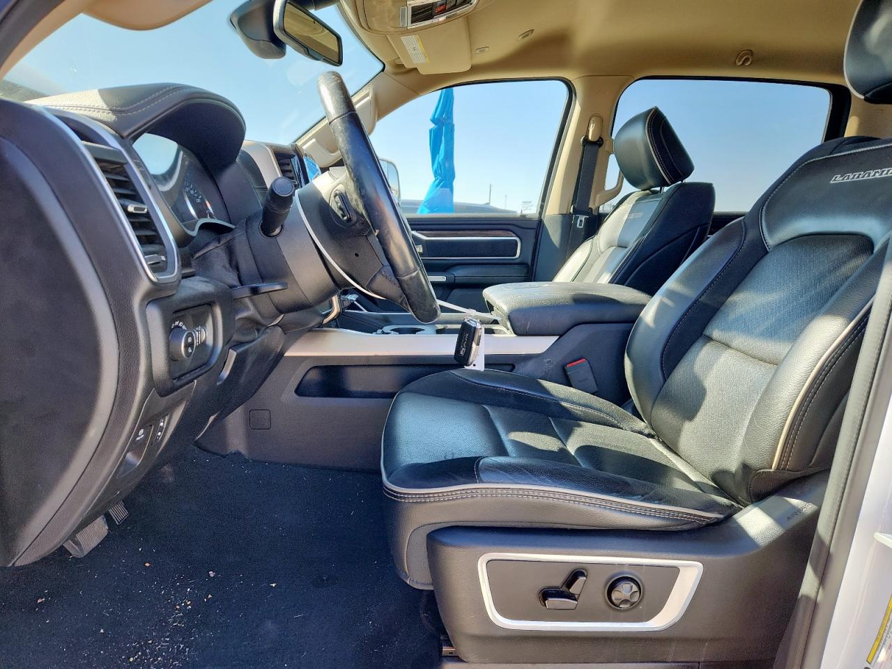 Ram 1500 Laramie Image 10