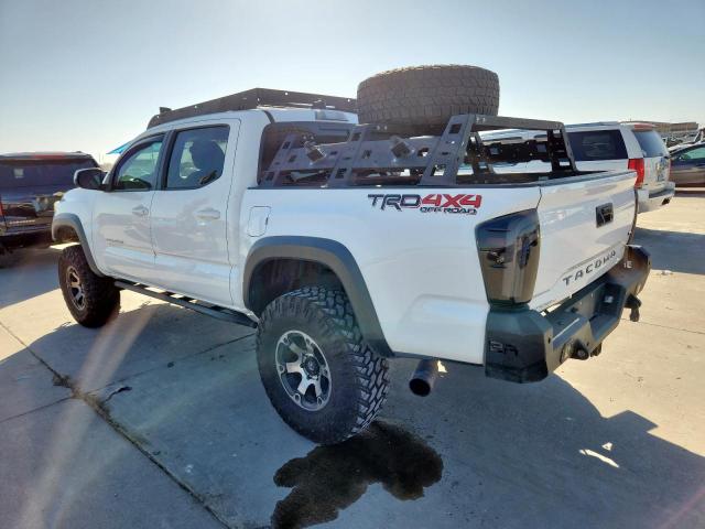Toyota Tacoma Double Cab Image 2