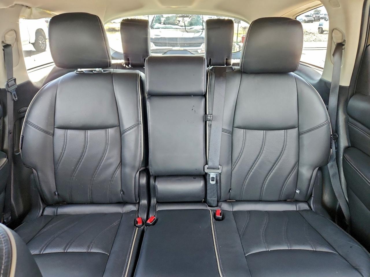 INFINITI Qx Luxe Image 6