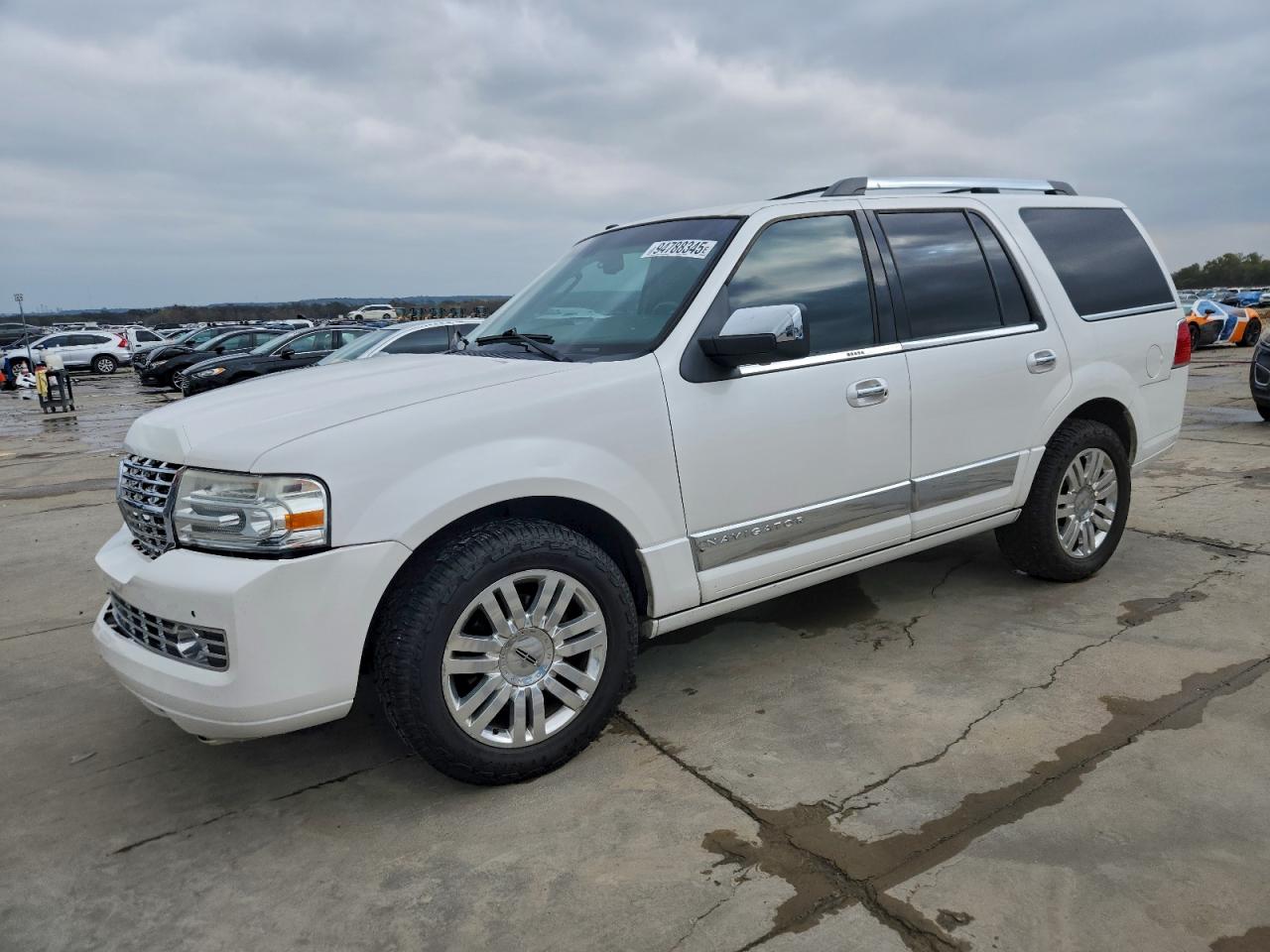 Lincoln Navigator Image 1