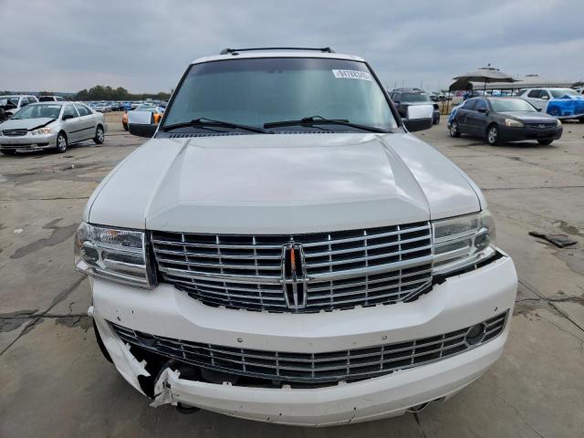 Lincoln Navigator Image 11