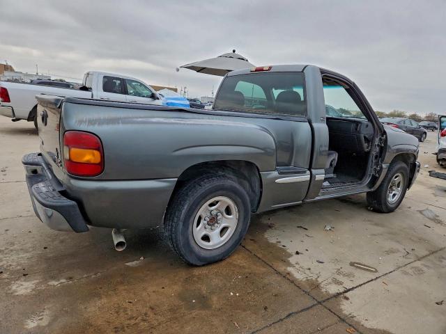 GMC Sierra C1500 Image 4