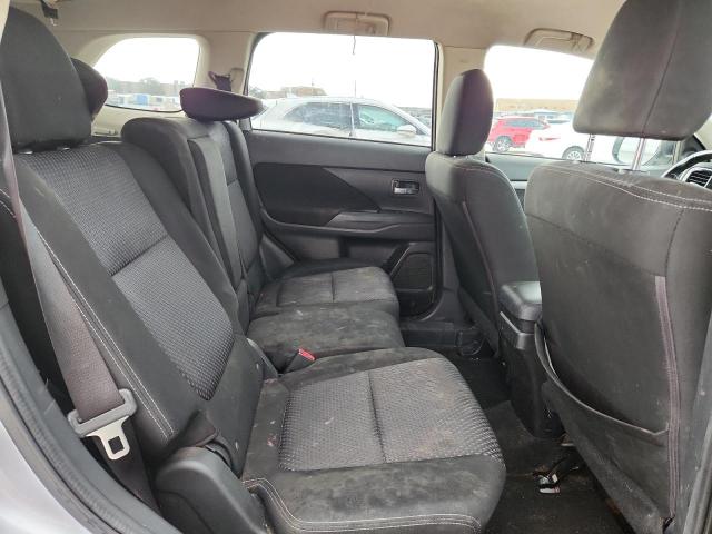 Mitsubishi Outlander Se Image 6