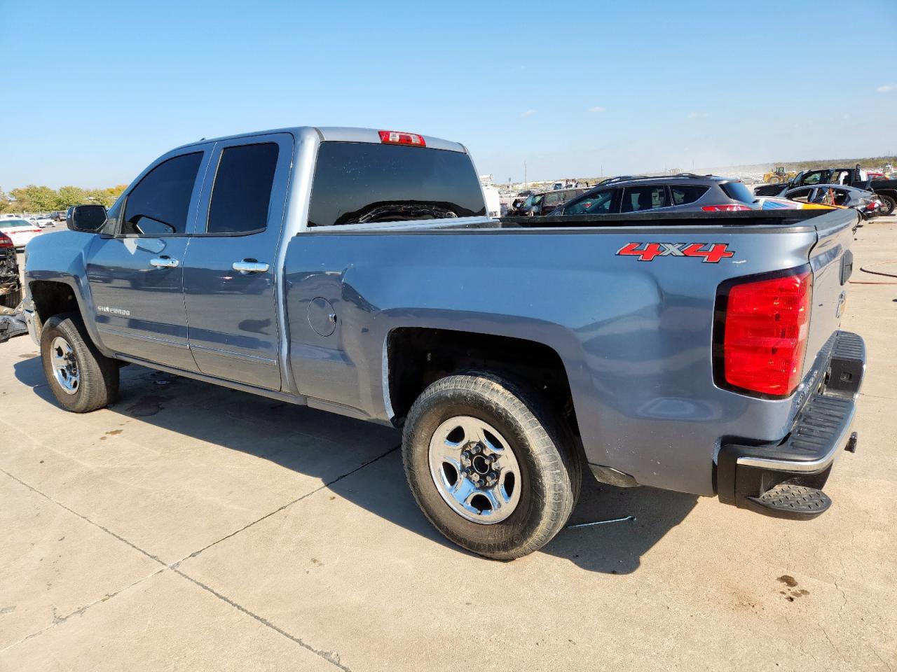Chevrolet Silverado K1500 Lt Image 3