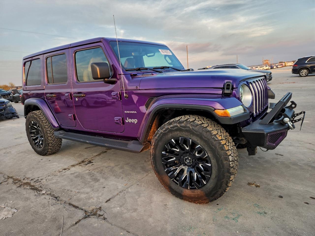 Jeep Wrangler Sahara Image 3