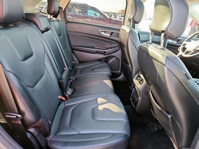 Ford Edge Titanium Image 12