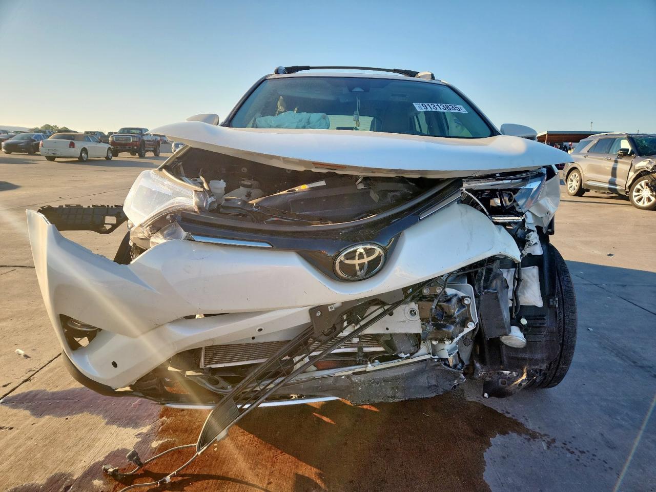 Toyota RAV4 Limited Image 3