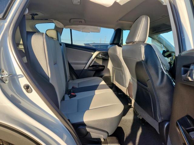 Toyota RAV4 Limited Image 7