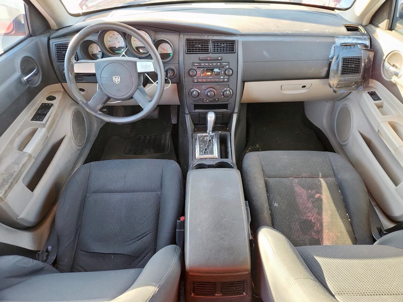 Dodge Charger Se Image 11