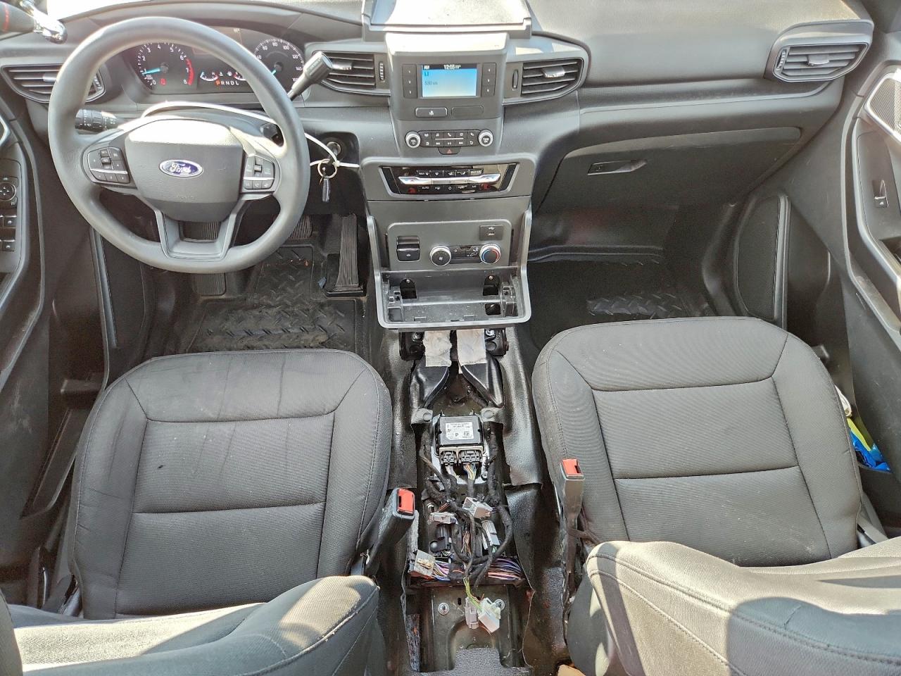 Ford Explorer Police Interceptor Image 9