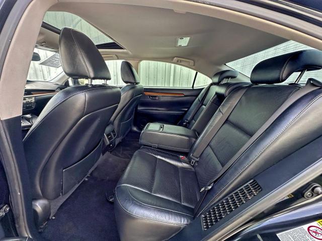 Lexus Es 300h Image 3