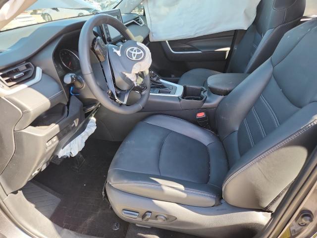 Toyota RAV4 Xle Premium Image 9