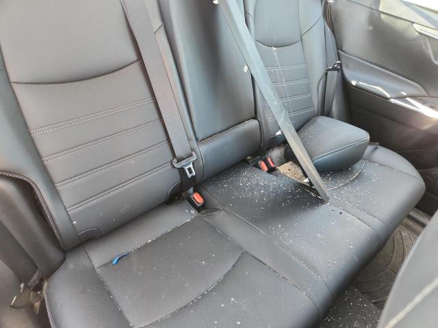 Toyota RAV4 Xle Premium Image 8