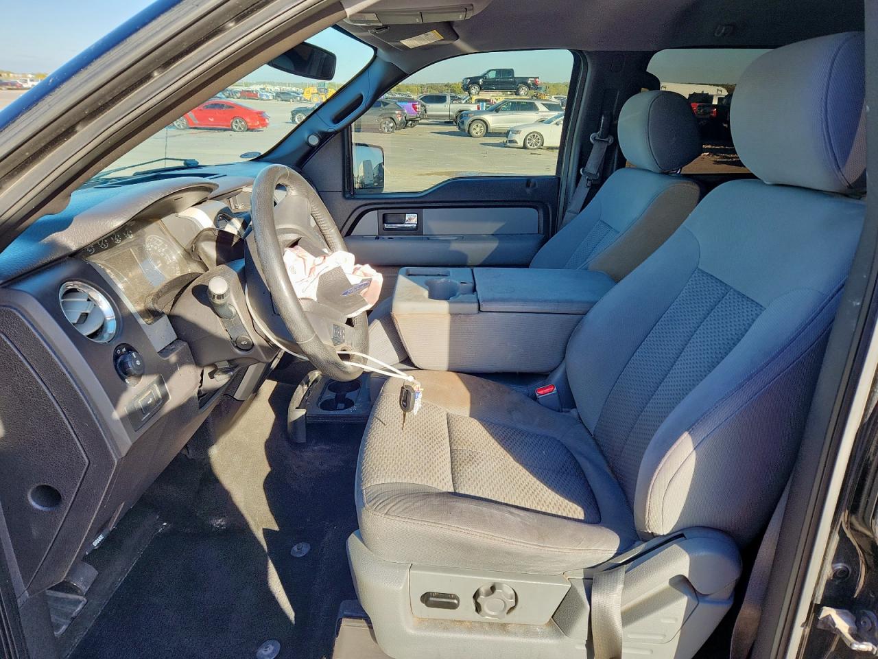 Ford F-150 Supercrew Image 6