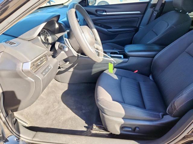 Nissan Altima Sv Image 4