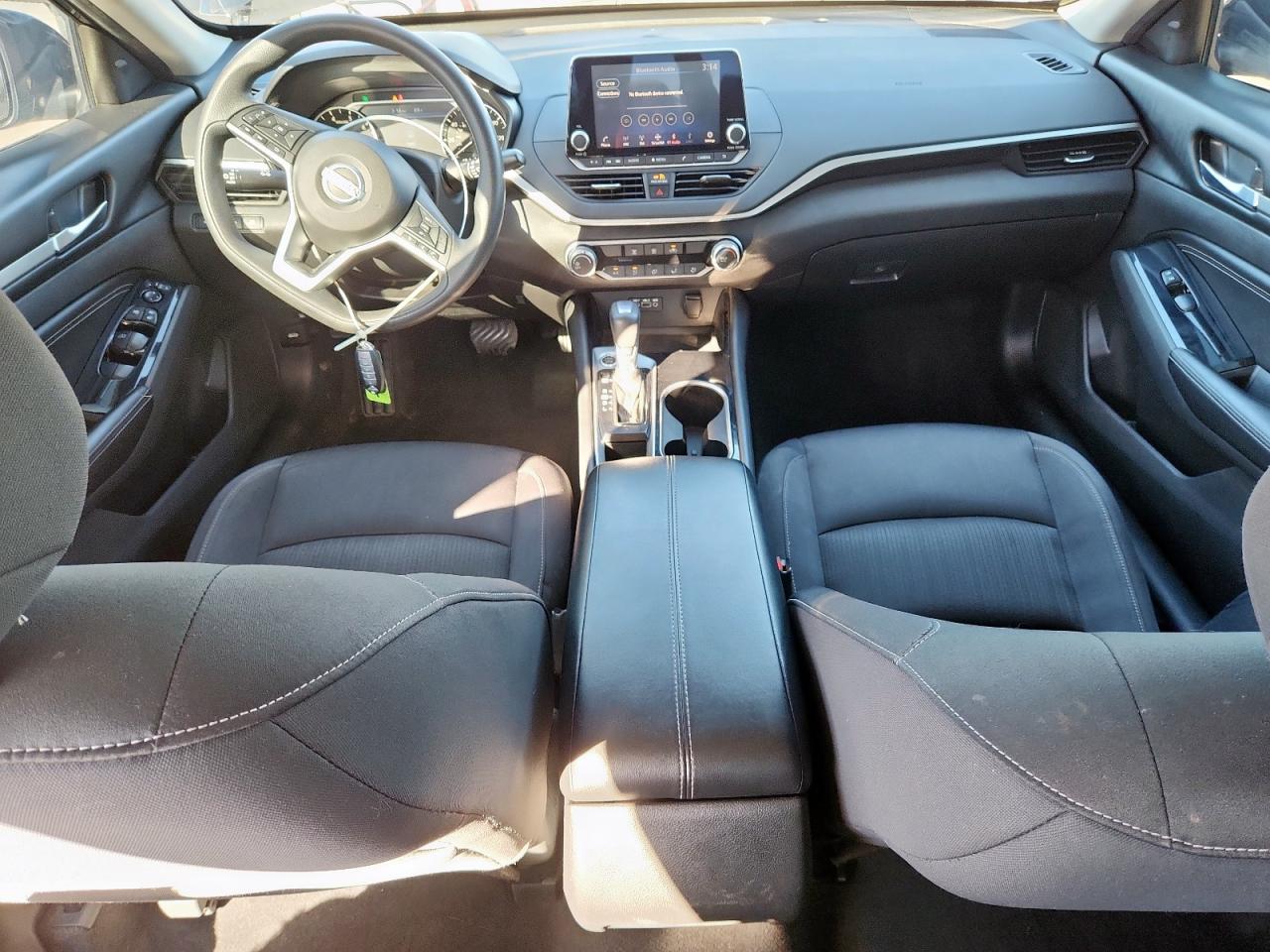 Nissan Altima Sv Image 3