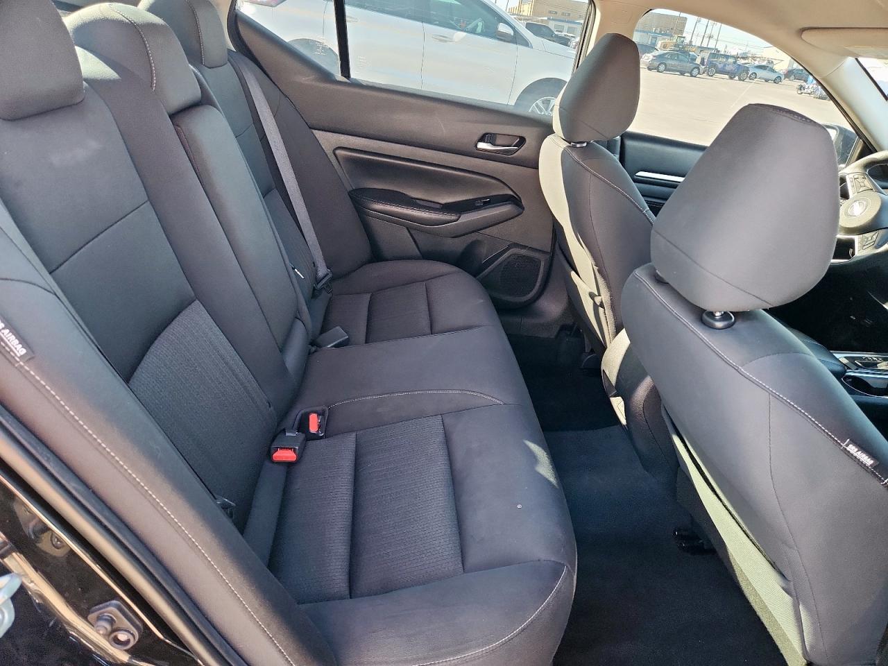 Nissan Altima Sv Image 8