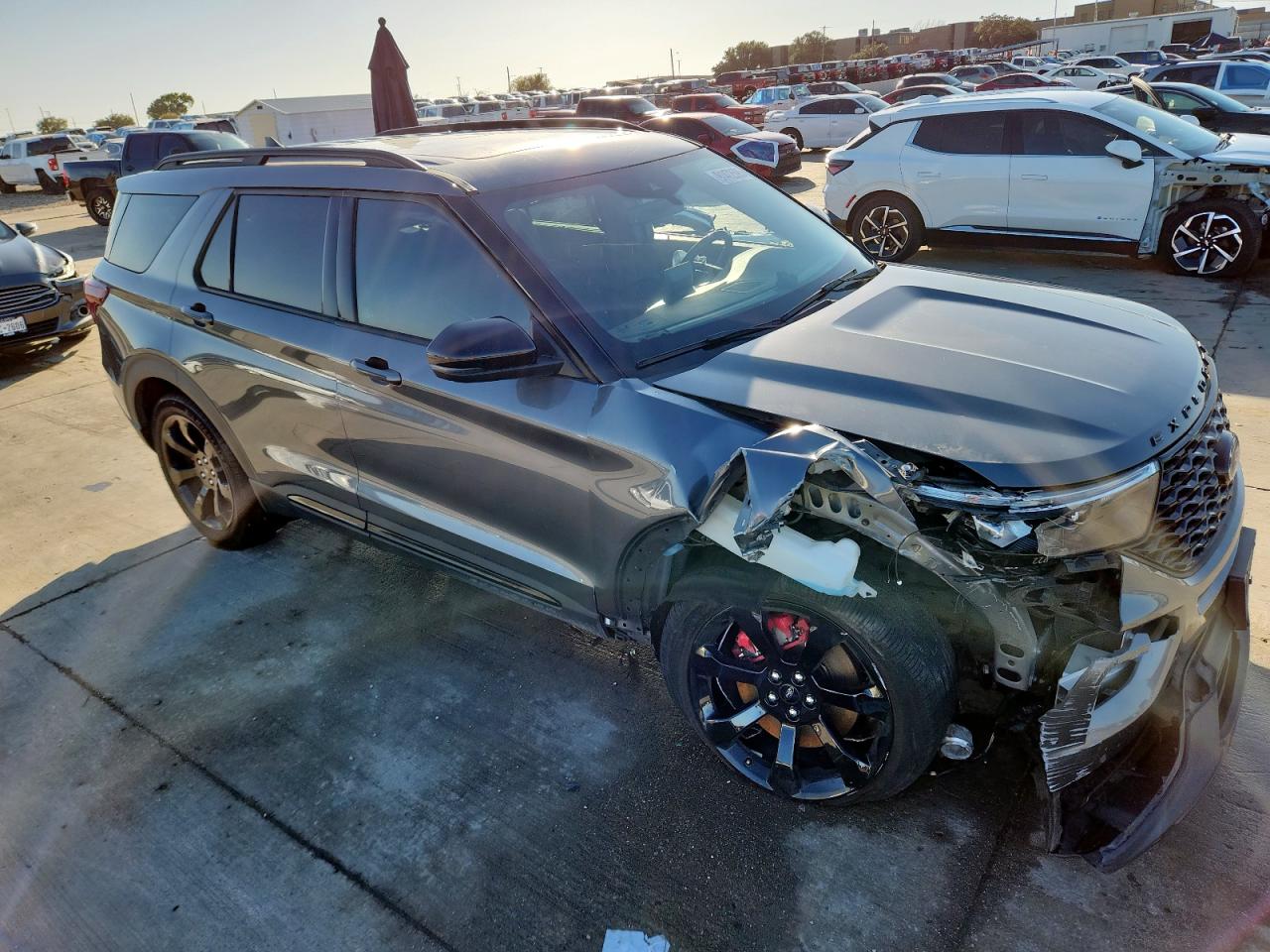 Ford Explorer St Image 4