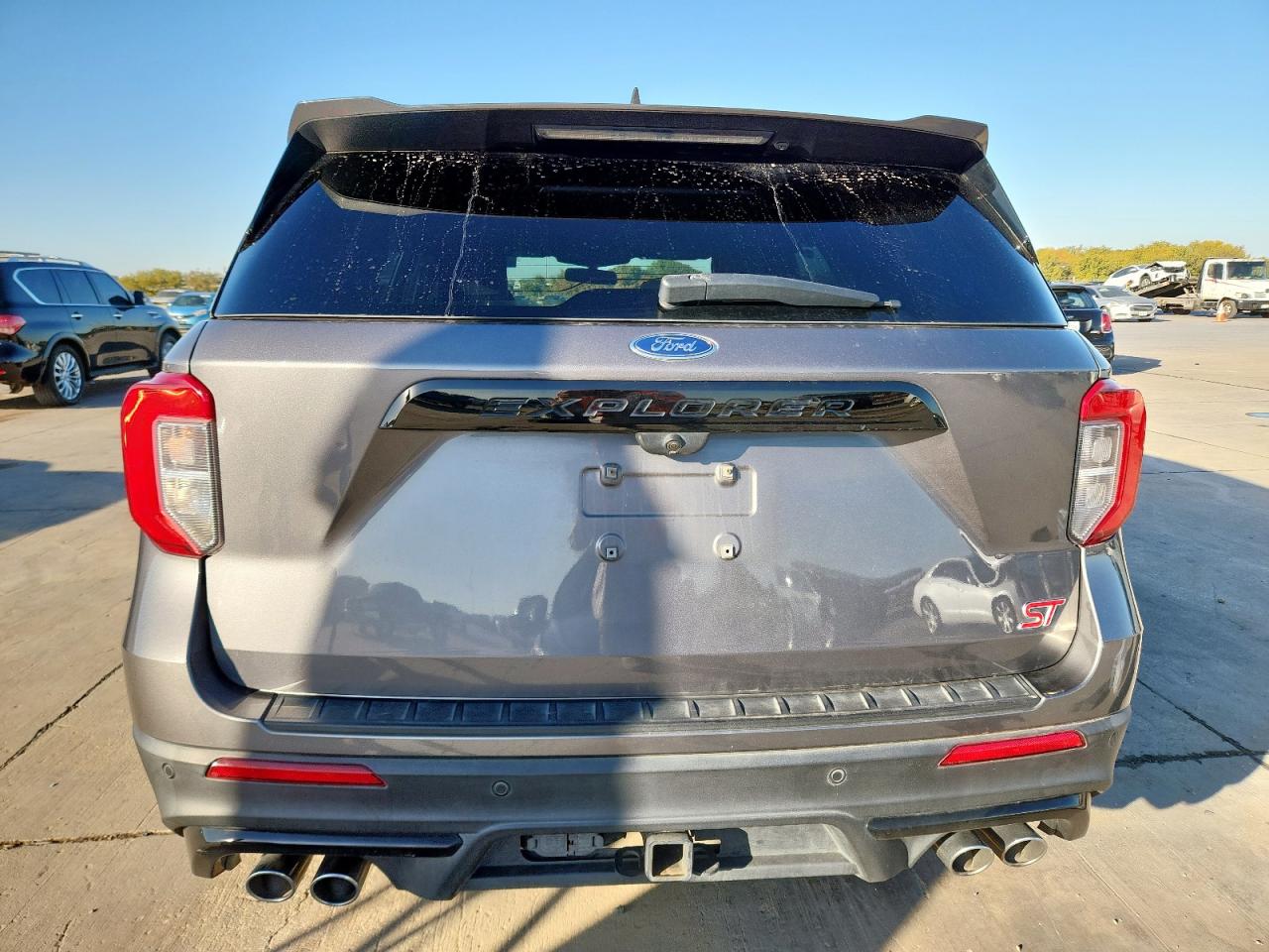 Ford Explorer St Image 8