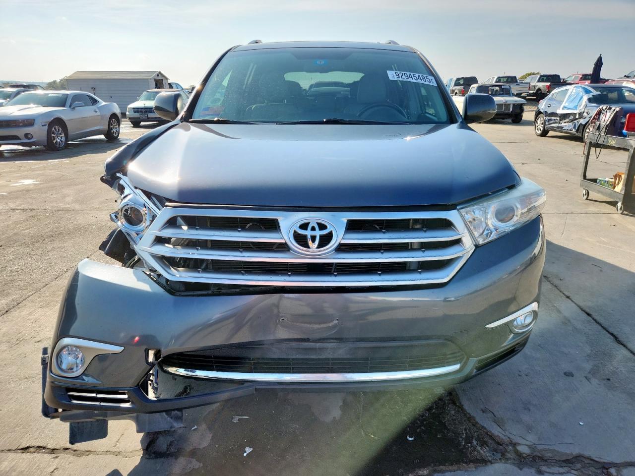 Toyota Highlander Base Image 11