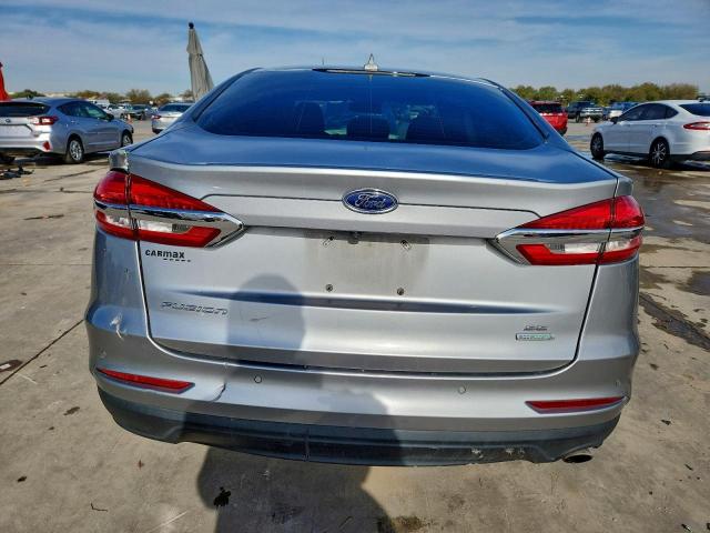 Ford Fusion Se Image 4
