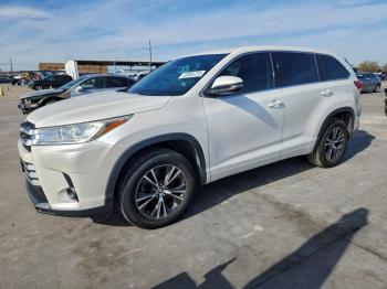 2017 Toyota Highlander 5TDZARFH1HS******