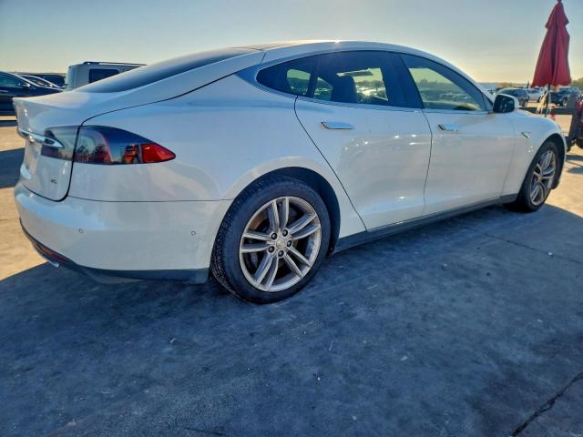 Tesla Model S Image 5
