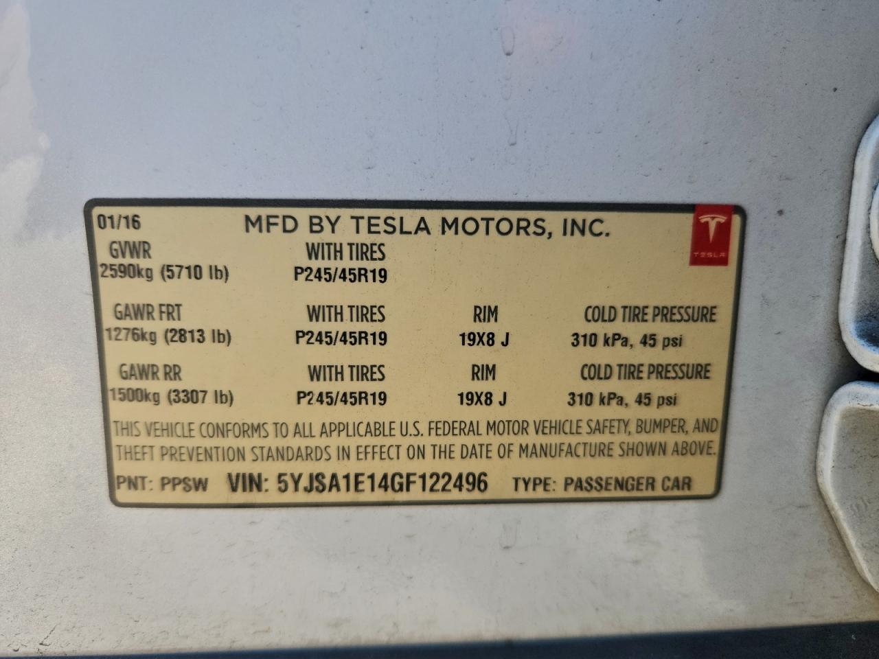 Tesla Model S Image 12