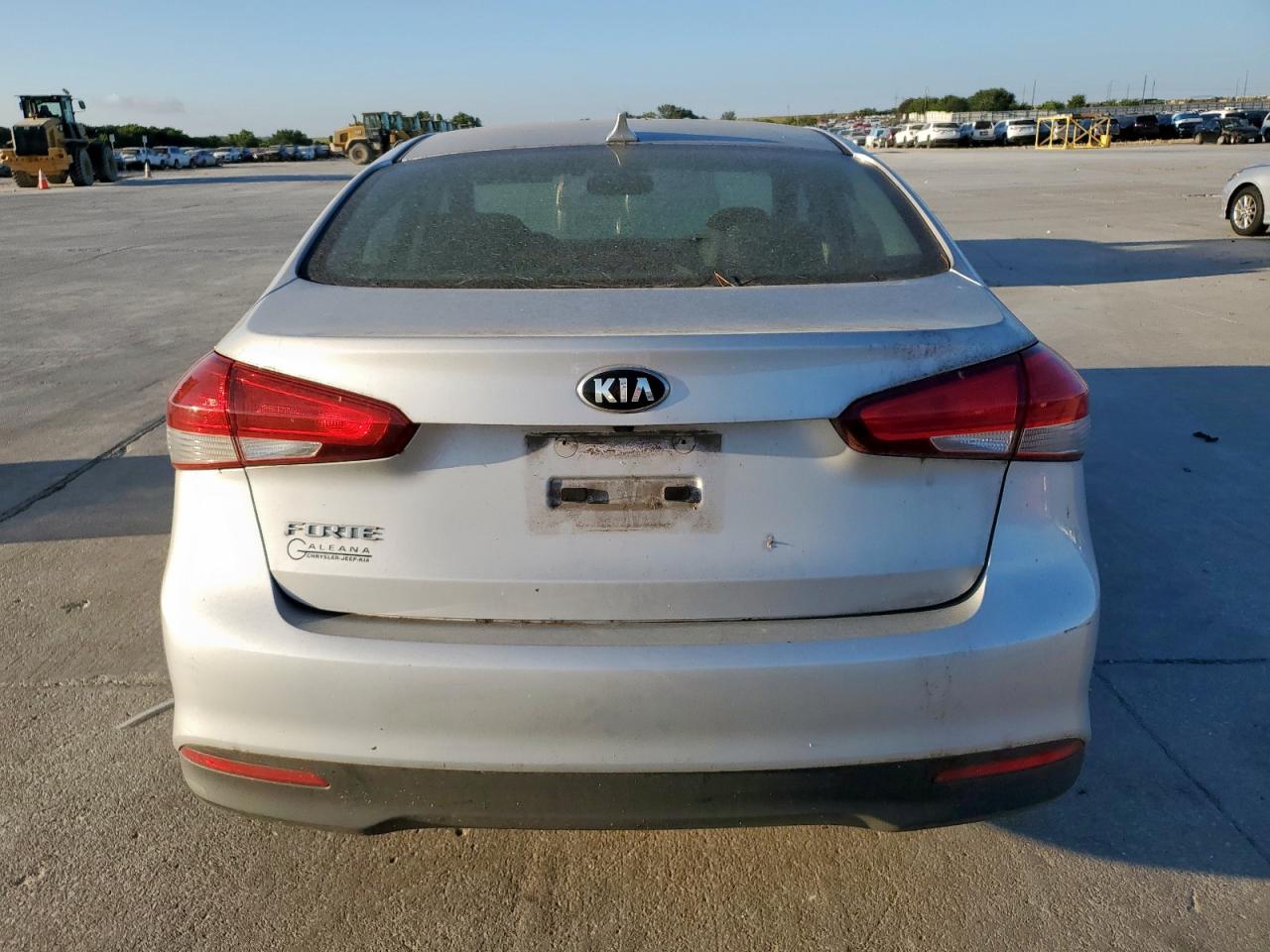Kia Forte Lx Image 11