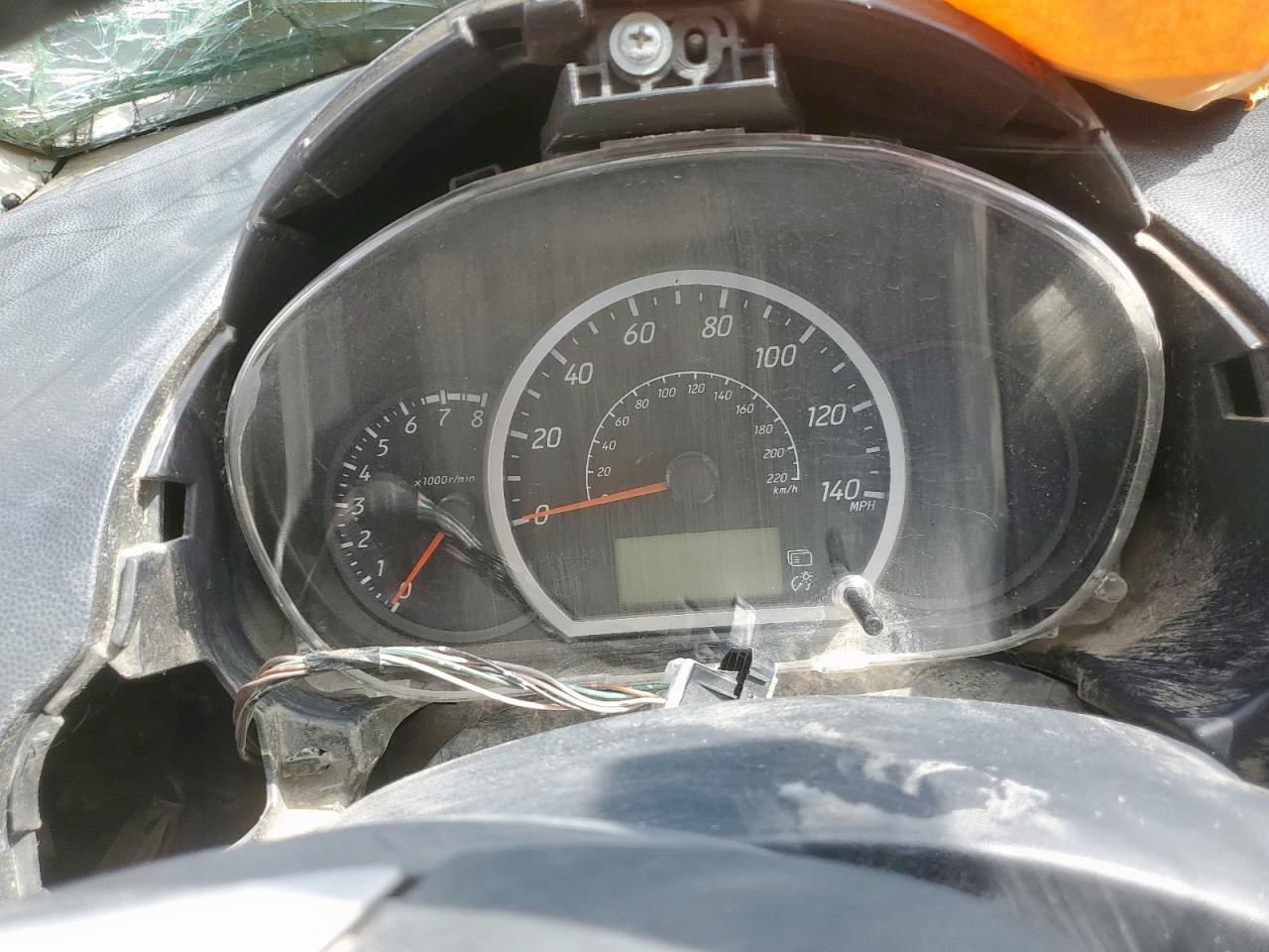 Mitsubishi Mirage Es Image 12