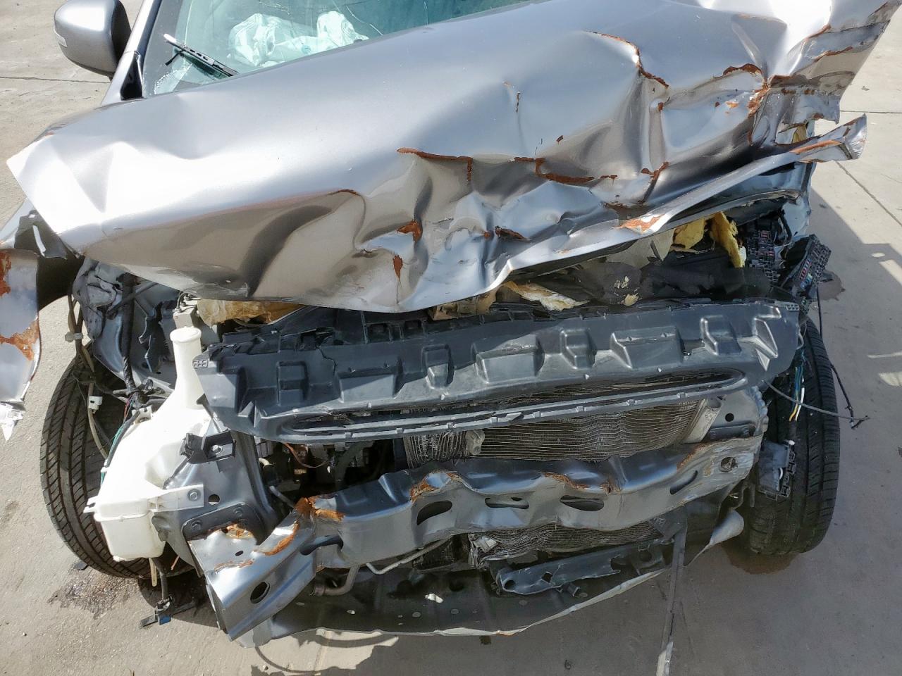 Mitsubishi Mirage Es Image 9