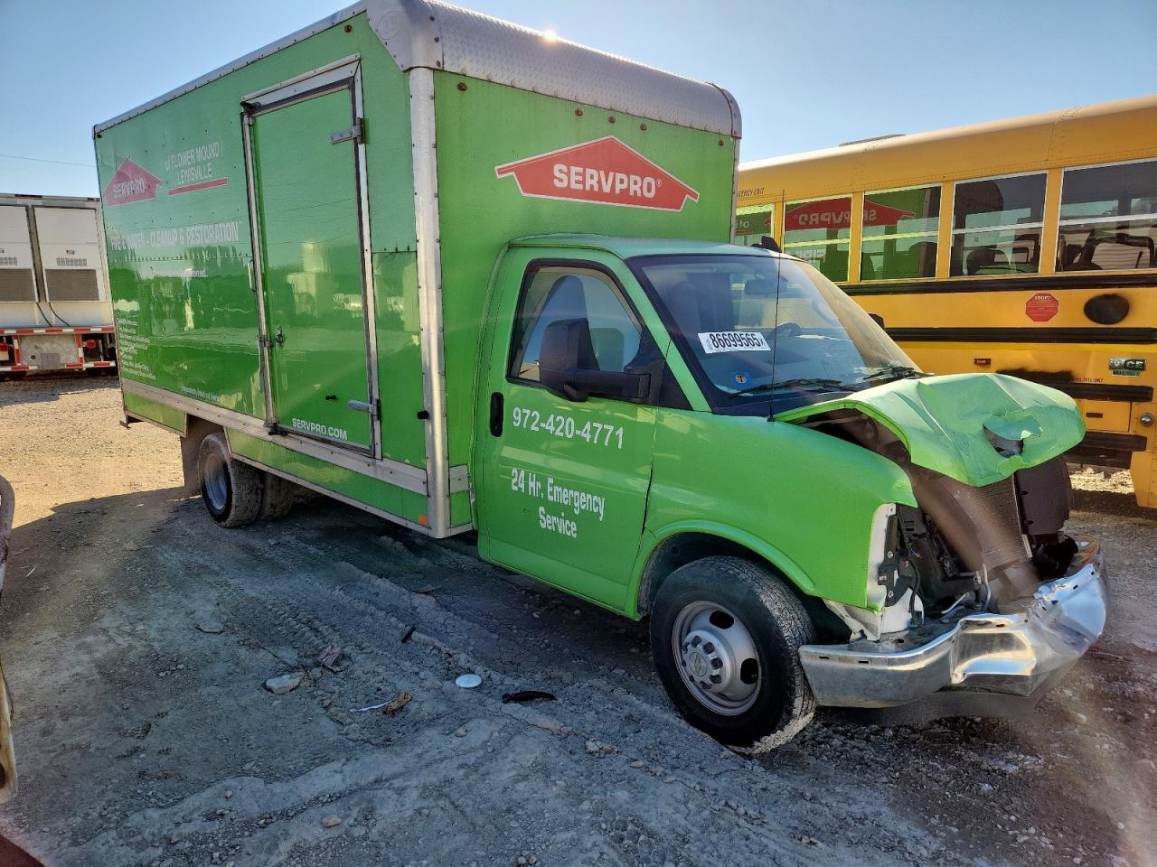 Chevrolet Express Image 9