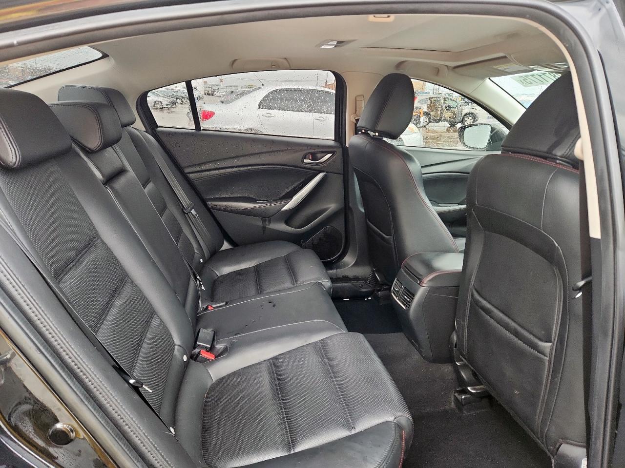 Mazda 6 Grand Touring Image 12