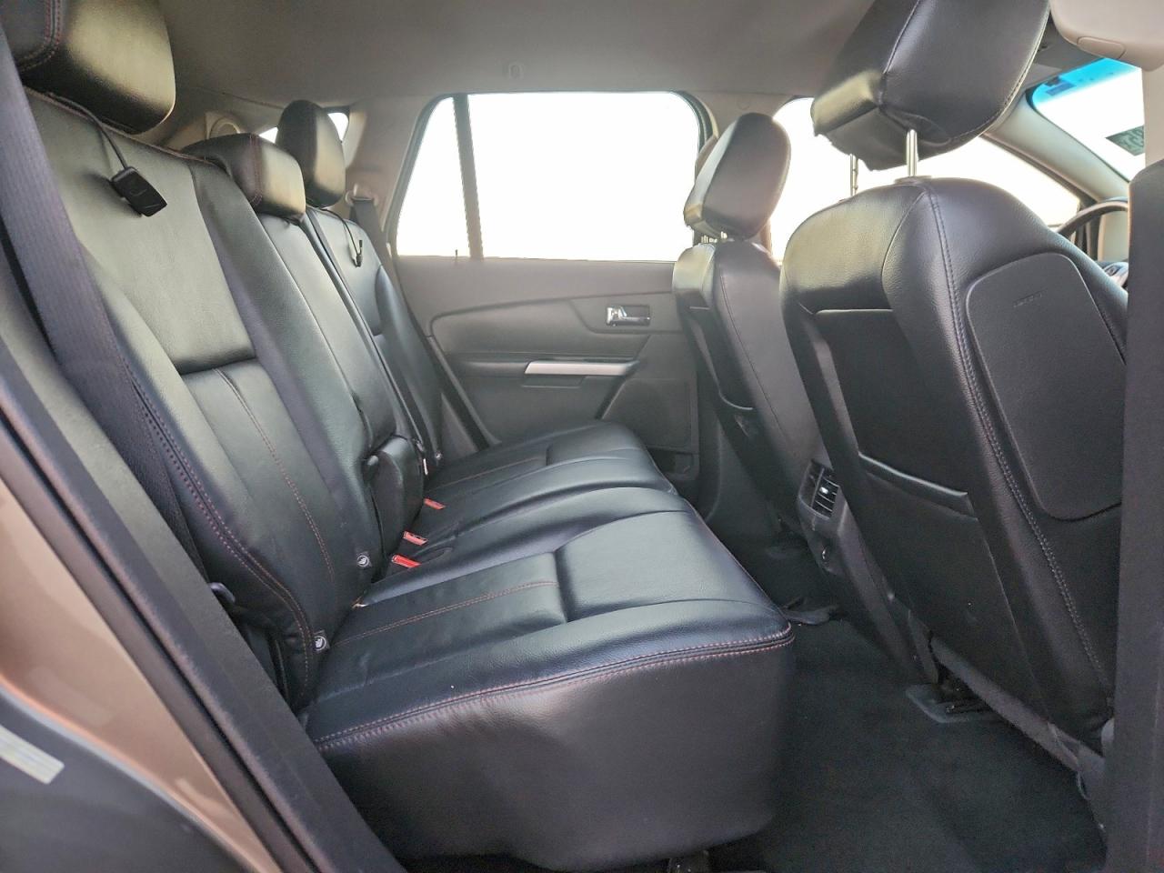 Ford Edge Limited Image 10