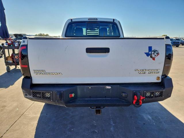 Toyota Tacoma Prerunner Access Cab Image 6