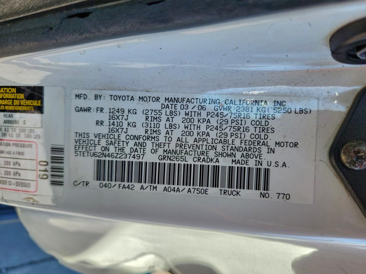 Toyota Tacoma Prerunner Access Cab Image 9