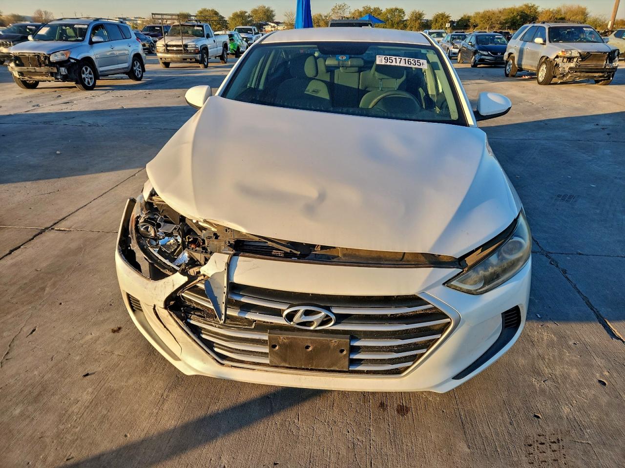 Hyundai ELANTRA Se Image 5