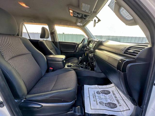 Toyota 4Runner Sr5/sr5 Premium Image 6