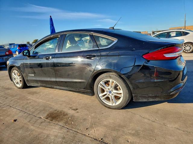 Ford Fusion S Hybrid Image 3