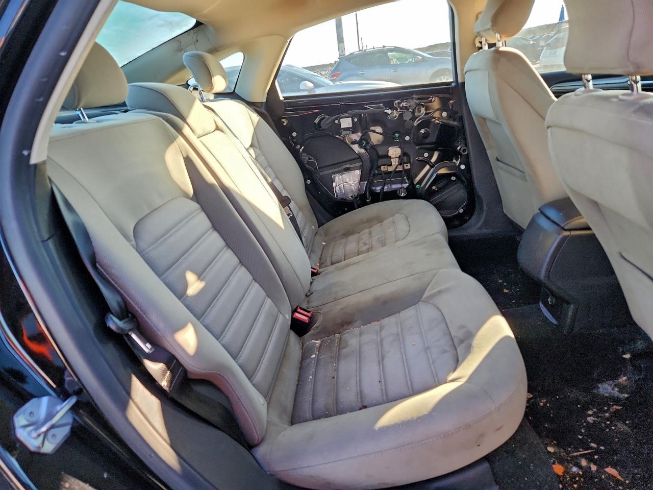 Ford Fusion S Hybrid Image 7