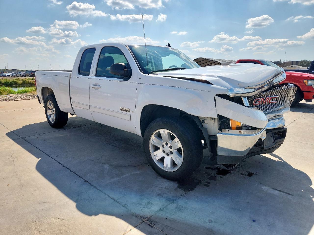 GMC Sierra C1500 Image 4