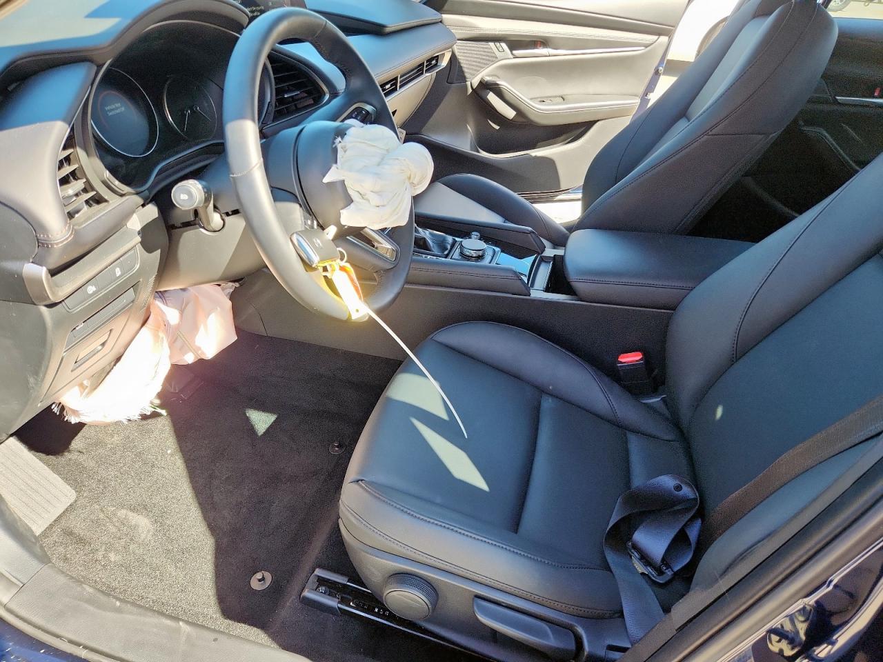 Mazda 3 Select Sport Image 10