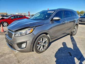  Salvage Kia Sorento