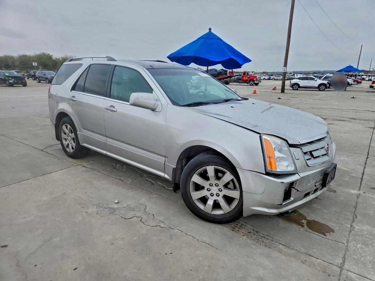 Cadillac SRX Image 4