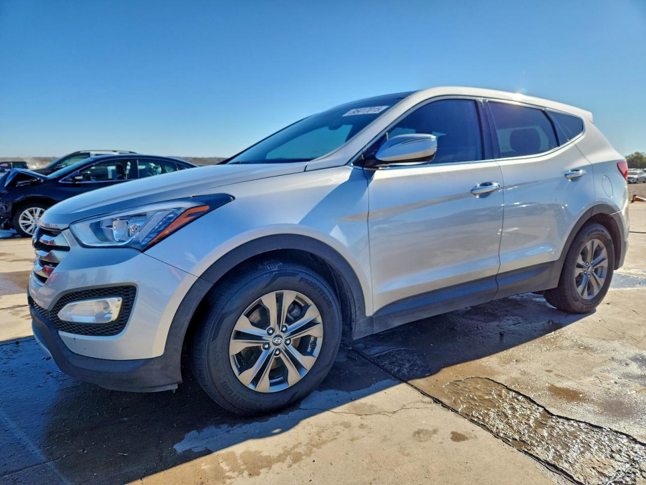 Hyundai SANTA FE Image 1