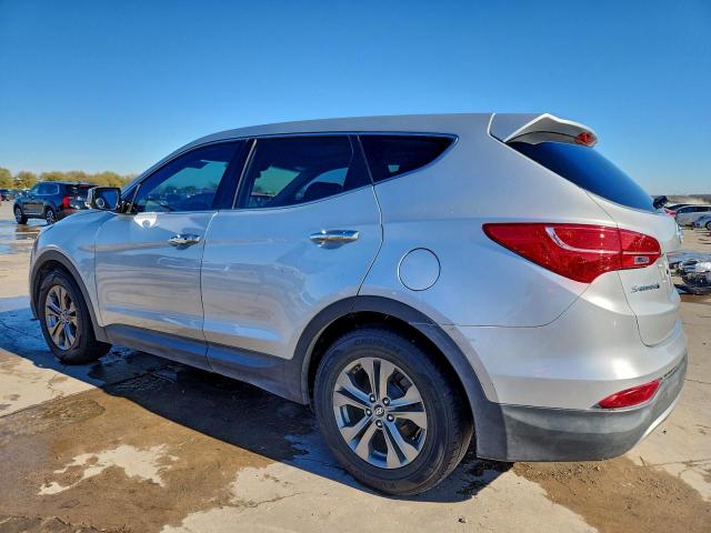 Hyundai SANTA FE Image 2