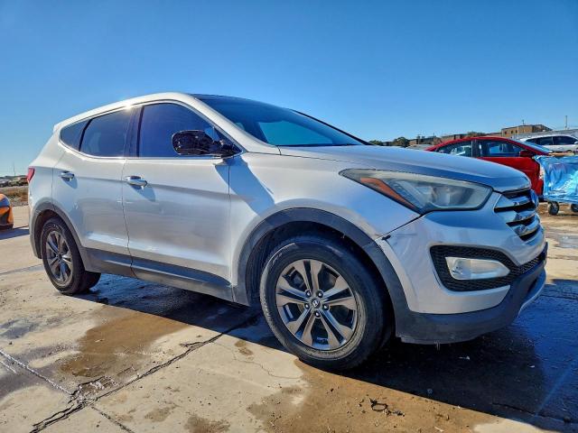 Hyundai SANTA FE Image 9