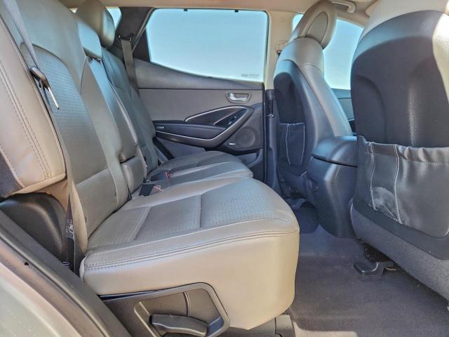 Hyundai SANTA FE Image 12