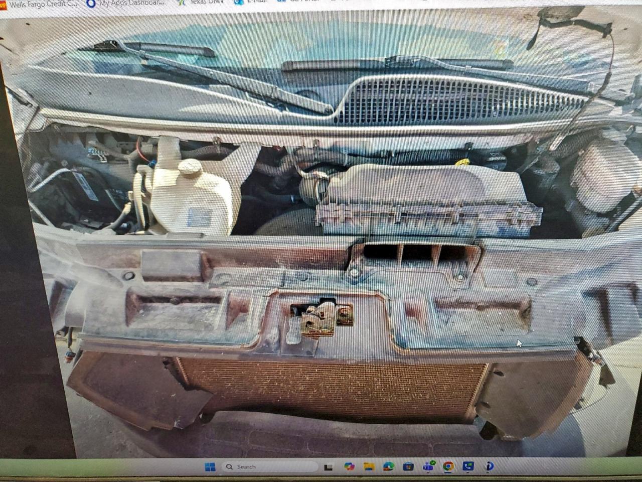 Chevrolet Express Image 10